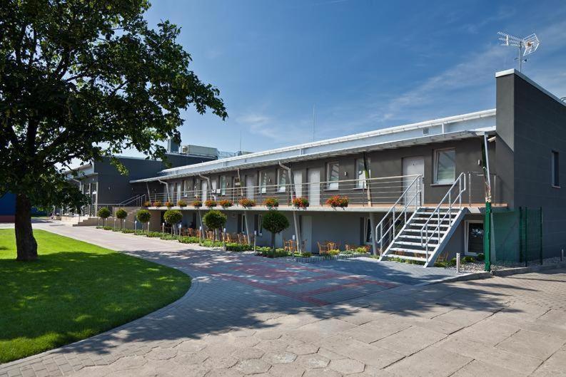 Restauracja 32 Motel Gryfice Exterior photo